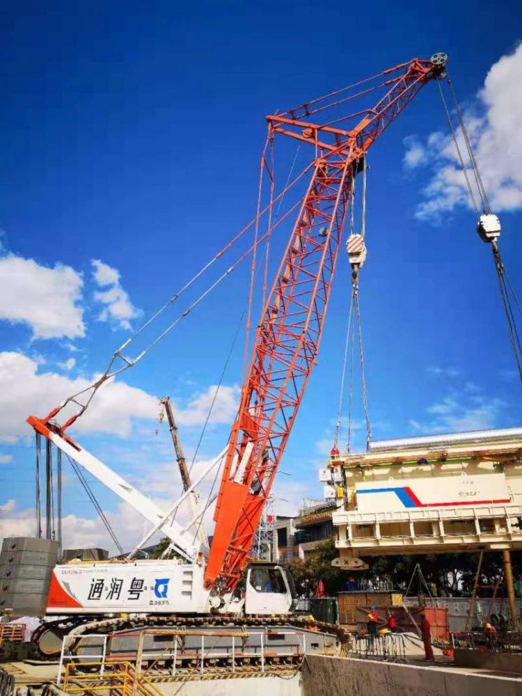 [出租]中联重科-QUY260-260吨