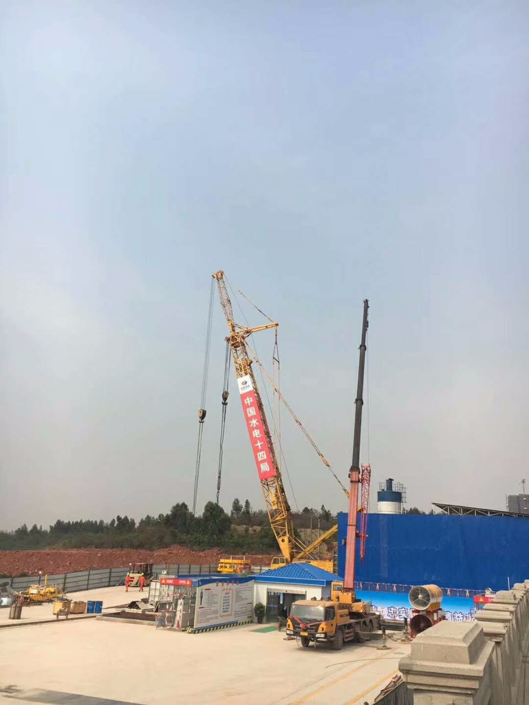 [出租]徐工-QUY260-260吨