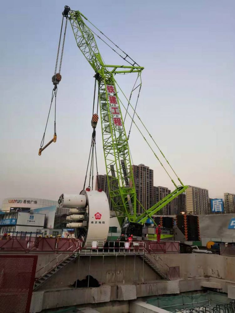 [出租] 中联重科 ZCC300 300吨