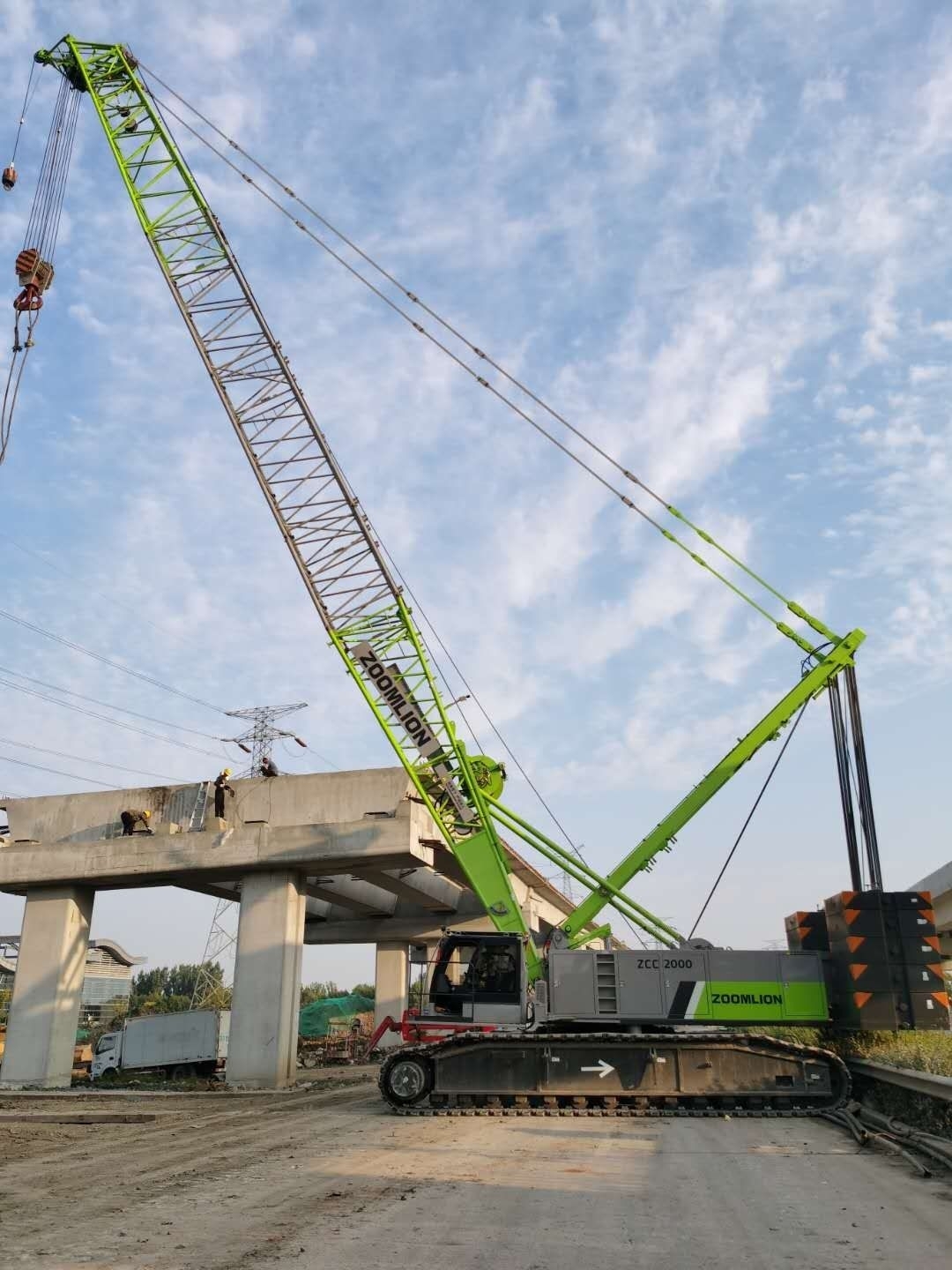 [出租] 中联重科 ZCC2000 200吨